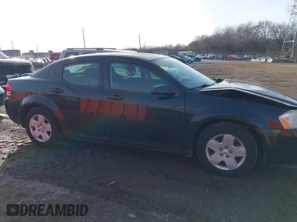 ✅ 2010 Dodge Avenger SXT • VIN: 1B3CC4FB3AN221862 • Lot: 41486431. Listed on IAAI with 107,859 mi. Free auction sales archive from the USA and detailed vehicle history report at DreamBid. Image 13.
