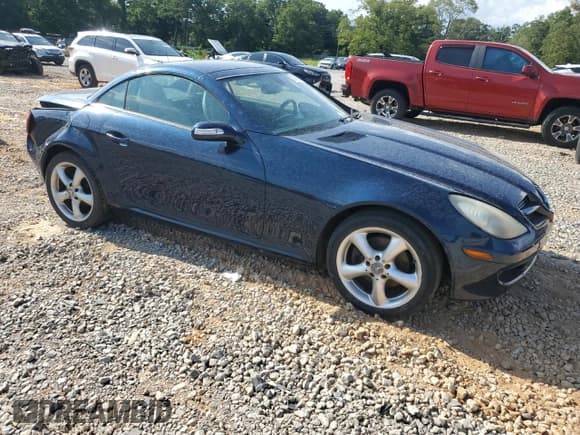 ✅ 2007 Mercedes-Benz SLK 280 • VIN: WDBWK54F27F159009 • Лот: 57470455. Опубликован ранее на Copart с пробегом 210 208 миль. Бесплатный доступ к архиву аукционных продаж из США и подробный отчёт об истории автомобиля на DreamBid. Изображение 4.