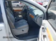 ✅ 2010 Chrysler Town & Country Limited • VIN: 2A4RR7DX1AR357668 • Lot: 42173545. Wystawiony na IAAI z przebiegiem 114 486 mil. Bezpłatny archiwum sprzedaży aukcyjnych z USA i szczegółowy raport historii pojazdu na DreamBid. Zdjęcie 5.