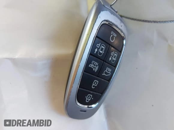 ✅ 2022 Hyundai Santa Fe Limited • VIN: KM8S7DA23NU018838 • Lot: 43121984. Wystawiony na IAAI z przebiegiem 42 871 mil. Bezpłatny archiwum sprzedaży aukcyjnych z USA i szczegółowy raport historii pojazdu na DreamBid. Zdjęcie 11.