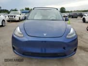 ✅ 2023 Tesla Model Y Long Range • VIN: 7SAYGAEE7PF663198 • Lot: 54260295. Wystawiony na Copart z przebiegiem 72 031 mil. Bezpłatny archiwum sprzedaży aukcyjnych z USA i szczegółowy raport historii pojazdu na DreamBid. Zdjęcie 5.