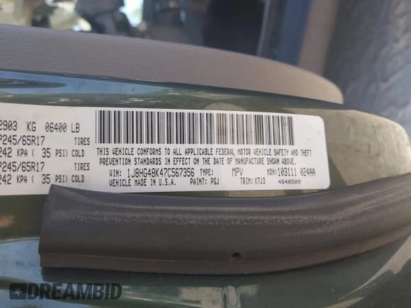 ✅ 2007 Jeep Commander Sport • VIN: 1J8HG48K47C567356 • Лот: 42791608. Опубликован ранее на IAAI с пробегом 159 517 миль. Бесплатный доступ к архиву аукционных продаж из США и подробный отчёт об истории автомобиля на DreamBid. Изображение 9.