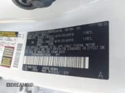 ✅ 2022 Toyota Highlander Hybrid LE • VIN: 5TDZARAH0NS516666 • Lot: 41648530. Wystawiony na IAAI z przebiegiem 63 588 mil. Bezpłatny archiwum sprzedaży aukcyjnych z USA i szczegółowy raport historii pojazdu na DreamBid. Zdjęcie 9.