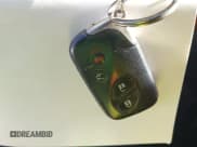 ✅ 2010 Lexus LS 460 L • VIN: JTHGL5EF0A5039898 • Lot: 43445760. Wystawiony na IAAI z przebiegiem 160 516 mil. Bezpłatny archiwum sprzedaży aukcyjnych z USA i szczegółowy raport historii pojazdu na DreamBid. Zdjęcie 11.