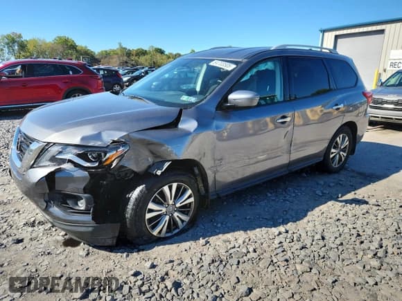 ✅ 2019 Nissan Pathfinder S • VIN: 5N1DR2MMXKC604085 • Лот: 84703505. Опубликован ранее на Copart с пробегом 102 500 миль. Бесплатный доступ к архиву аукционных продаж из США и подробный отчёт об истории автомобиля на DreamBid. Изображение 1.