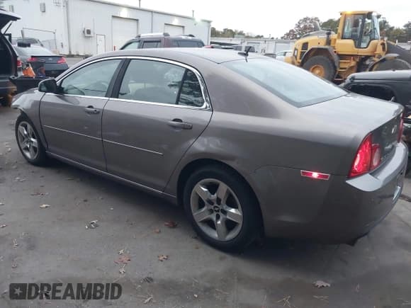 ✅ 2010 Chevrolet Malibu 1LT • VIN: 1G1ZC5EB9AF164358 • Lot: 43562531. Listed on IAAI with 83,983 mi. Free auction sales archive from the USA and detailed vehicle history report at DreamBid. Image 3.
