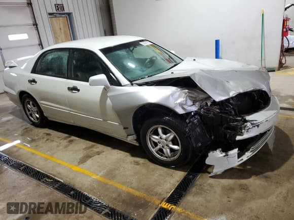 ✅ 2002 Mitsubishi Diamante • VIN: 6MMAP87P62T017071 • Lot: 50581855. Wystawiony na Copart z przebiegiem 189 166 mil. Bezpłatny archiwum sprzedaży aukcyjnych z USA i szczegółowy raport historii pojazdu na DreamBid. Zdjęcie 4.