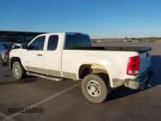 ✅ 2008 Chevrolet Silverado 2500HD Work Truck • VIN: 1GCHK29K68E146429 • Lot: 43489132. Wystawiony na IAAI z przebiegiem 248 399 mil. Bezpłatny archiwum sprzedaży aukcyjnych z USA i szczegółowy raport historii pojazdu na DreamBid. Zdjęcie 14.