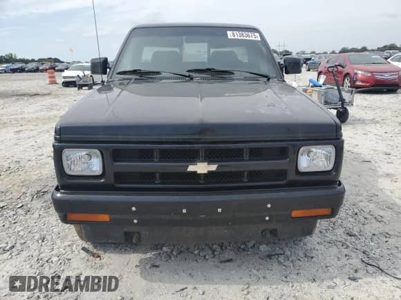 1991 Chevrolet S-10 EL X81 with VIN 1GCCT14ZXM2306104, listed as a Copart auction lot 81383675 with Not provided miles and Salvage title. Bid and sale history available at DreamBid. Image 5.