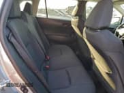 ✅ 2022 Toyota Corolla Cross LE • VIN: 7MUBAAAG2NV008070 • Лот: 94670445. Опубликован ранее на Copart с пробегом 113 224 миль. Бесплатный доступ к архиву аукционных продаж из США и подробный отчёт об истории автомобиля на DreamBid. Изображение 11.