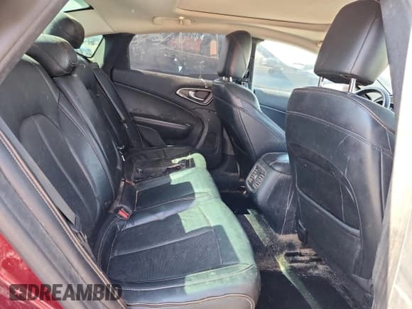 ✅ 2015 Chrysler 200 C • VIN: 1C3CCCEG0FN556868 • Lot: 69092225. Listed on Copart with 142,210 mi. Free auction sales archive from the USA and detailed vehicle history report at DreamBid. Image 10.