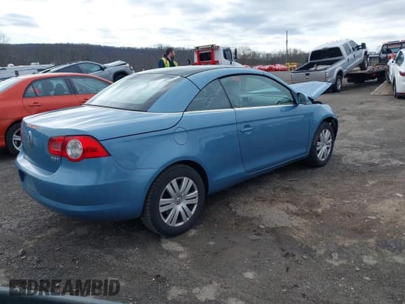✅ 2007 Volkswagen Eos 2.0T • VIN: WVWBA71F27V048078 • Лот: 41738948. Опубликован ранее на IAAI с пробегом 82 715 миль. Бесплатный доступ к архиву аукционных продаж из США и подробный отчёт об истории автомобиля на DreamBid. Изображение 4.