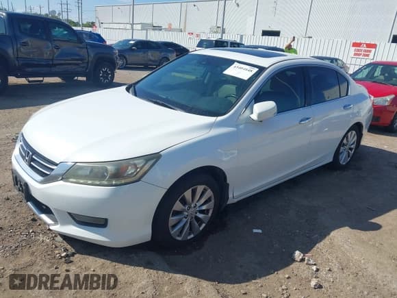 ✅ 2015 Honda Accord EX-L • VIN: 1HGCR3F87FA026309 • Lot: 43404848. Listed on IAAI with 208,767 mi. Free auction sales archive from the USA and detailed vehicle history report at DreamBid. Image 18.