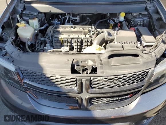 ✅ 2018 Dodge Journey SXT • VIN: 3C4PDCBB8JT217352 • Lot: 69484725. Listed on Copart with 96,585 mi. Free auction sales archive from the USA and detailed vehicle history report at DreamBid. Image 11.