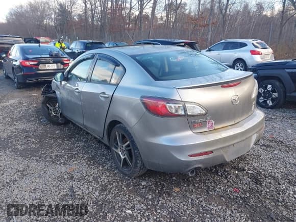 ✅ 2010 Mazda 3 S Grand Touring • VIN: JM1BL1S6XA1233368 • Lot: 43808732. Listed on IAAI with 164,224 mi. Free auction sales archive from the USA and detailed vehicle history report at DreamBid. Image 3.