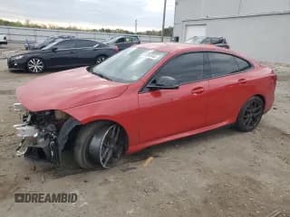 ✅ 2020 BMW 2 Series M235i xDrive • VIN: WBA13AL0XL7G11307 • Lot: 51994945. Wystawiony na Copart z przebiegiem 42 888 mil. Bezpłatny archiwum sprzedaży aukcyjnych z USA i szczegółowy raport historii pojazdu na DreamBid. Zdjęcie 1.