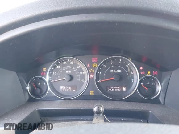 ✅ 2010 Jeep Commander Sport • VIN: 1J4RG4GK2AC118126 • Lot: 42345486. Listed on IAAI with 154,376 mi. Free auction sales archive from the USA and detailed vehicle history report at DreamBid. Image 7.