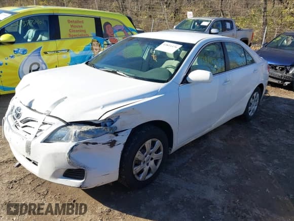 ✅ 2011 Toyota Camry LE • VIN: 4T1BF3EK3BU624207 • Lot: 43811476. Listed on IAAI with 190,385 mi. Free auction sales archive from the USA and detailed vehicle history report at DreamBid. Image 2.