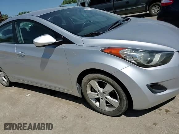 ✅ 2011 Hyundai Elantra GLS • VIN: KMHDH4AE7BU154997 • Lot: 66558955. Listed on Copart with 165,913 mi. Free auction sales archive from the USA and detailed vehicle history report at DreamBid. Image 13.