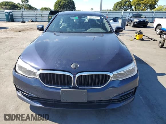 ✅ 2019 BMW 5 Series 530i • VIN: WBAJA5C50KBX87882 • Lot: 93598575. Listed on Copart with 100,080 mi. Free auction sales archive from the USA and detailed vehicle history report at DreamBid. Image 5.