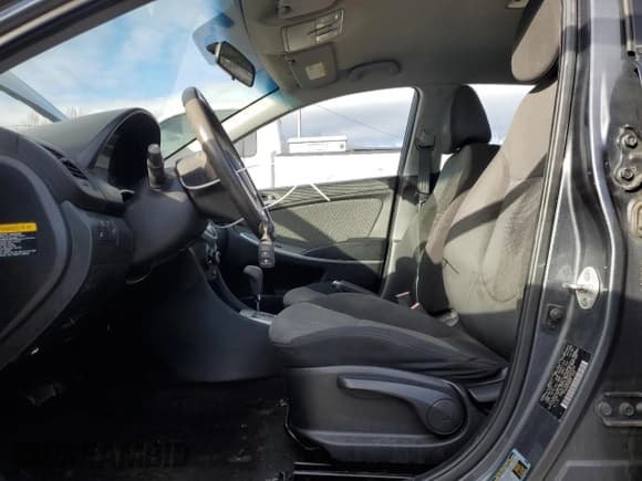 ✅ 2013 Hyundai Accent GS • VIN: KMHCT5AE5DU097508 • Lot: 93032105. Listed on Copart with 87,969 mi. Free auction sales archive from the USA and detailed vehicle history report at DreamBid. Image 7.