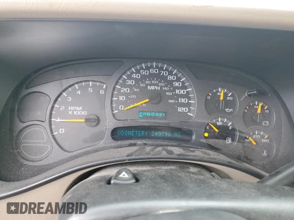 ✅ 2004 Chevrolet Silverado 1500 Z71 • VIN: 1GCEK19T94E179876 • Лот: 82718245. Опубликован ранее на Copart с пробегом 249 796 миль. Бесплатный доступ к архиву аукционных продаж из США и подробный отчёт об истории автомобиля на DreamBid. Изображение 9.