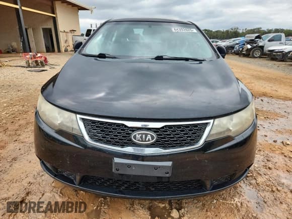 ✅ 2013 Kia Forte EX • VIN: KNAFU4A29D5651428 • Lot: 84392625. Wystawiony na Copart z przebiegiem 202 297 mil. Bezpłatny archiwum sprzedaży aukcyjnych z USA i szczegółowy raport historii pojazdu na DreamBid. Zdjęcie 5.