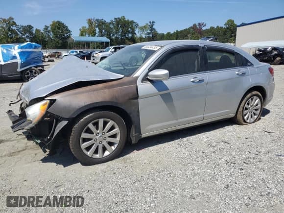 ✅ 2011 Chrysler 200 Touring • VIN: 1C3BC1FG4BN511120 • Lot: 80334435. Listed on Copart with 215,731 mi. Free auction sales archive from the USA and detailed vehicle history report at DreamBid. Image 1.