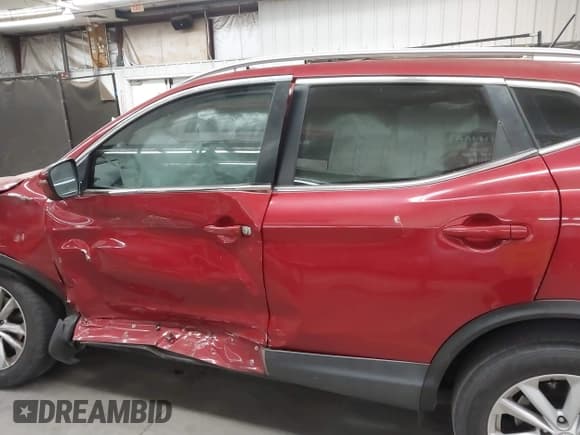 ✅ 2017 Nissan Rogue SL • VIN: JN1BJ1CP8HW020190 • Лот: 41228230. Опубликован ранее на IAAI с пробегом 132 803 миль. Бесплатный доступ к архиву аукционных продаж из США и подробный отчёт об истории автомобиля на DreamBid. Изображение 14.