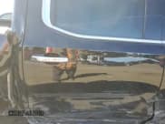 ✅ 2021 Chevrolet Silverado 1500 High Country • VIN: 1GCUYHEL3MZ109341 • Lot: 72983814. Wystawiony na Copart z przebiegiem 58 522 mil. Bezpłatny archiwum sprzedaży aukcyjnych z USA i szczegółowy raport historii pojazdu na DreamBid. Zdjęcie 10.