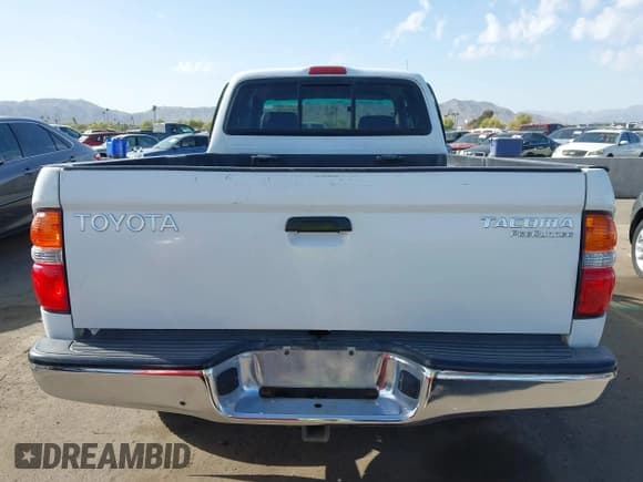 ✅ 2002 Toyota Tacoma PreRunner • VIN: 5TESM92N32Z883802 • Lot: 41949270. Wystawiony na IAAI z przebiegiem 219 690 mil. Bezpłatny archiwum sprzedaży aukcyjnych z USA i szczegółowy raport historii pojazdu na DreamBid. Zdjęcie 16.