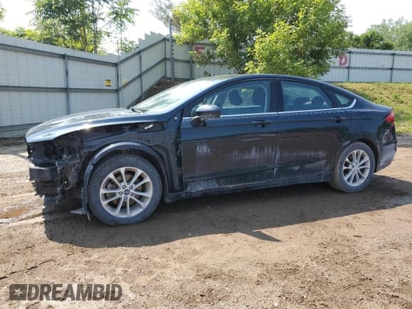 ✅ 2020 Ford Fusion SE • VIN: 3FA6P0HD5LR110453 • Lot: 59687225. Wystawiony na Copart z przebiegiem 58 112 mil. Bezpłatny archiwum sprzedaży aukcyjnych z USA i szczegółowy raport historii pojazdu na DreamBid. Zdjęcie 1.
