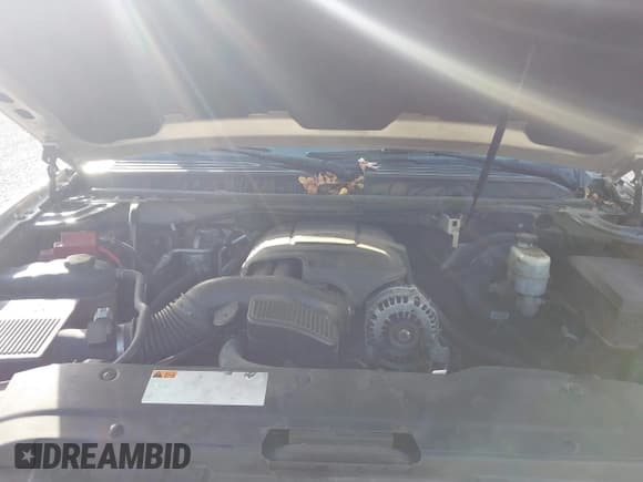 ✅ 2012 Chevrolet Tahoe LT • VIN: 1GNSCBE04CR141228 • Lot: 43740494. Wystawiony na IAAI z przebiegiem 261 914 mil. Bezpłatny archiwum sprzedaży aukcyjnych z USA i szczegółowy raport historii pojazdu na DreamBid. Zdjęcie 10.