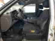 2013 Chevrolet Silverado 3500HD Work Truck z VIN 1GC4KZCG1DF112074, wystawiony jako Copart lot #83610144 z przebiegiem 155 101 mil mil oraz Czysty tytuł • Clean title. Historia ofert i sprzedaży dostępna na DreamBid. Obrazek 7.