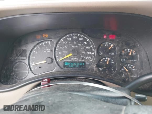 ✅ 2001 Chevrolet Suburban LS • VIN: 1GNEC16T21J217198 • Лот: 41779416. Опубликован ранее на IAAI с пробегом 306 172 миль. Бесплатный доступ к архиву аукционных продаж из США и подробный отчёт об истории автомобиля на DreamBid. Изображение 7.