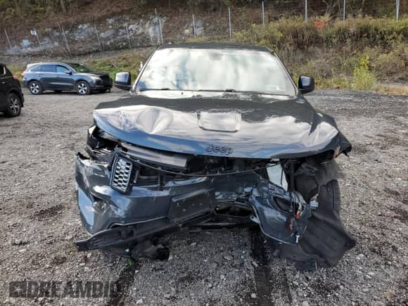 2018 Jeep Grand Cherokee Altitude z VIN 1C4RJFAG3JC332047, wystawiony jako Copart lot #86796385 z przebiegiem 123 992 mil mil oraz Szkoda całkowita • Salvage title. Historia ofert i sprzedaży dostępna na DreamBid. Obrazek 5.