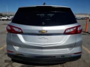 ✅ 2018 Chevrolet Equinox LT • VIN: 3GNAXJEV9JS626531 • Lot: 87116065. Wystawiony na Copart z przebiegiem 107 483 mil. Bezpłatny archiwum sprzedaży aukcyjnych z USA i szczegółowy raport historii pojazdu na DreamBid. Zdjęcie 6.