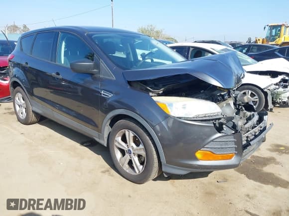 ✅ 2016 Ford Escape S • VIN: 1FMCU0F76GUB40395 • Лот: 43622702. Опубликован ранее на IAAI с пробегом 151 578 миль. Бесплатный доступ к архиву аукционных продаж из США и подробный отчёт об истории автомобиля на DreamBid. Изображение 1.