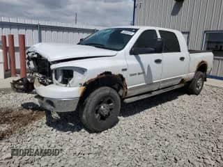 2007 Dodge 1500 SLT z VIN 3D7KS19D07G843786, wystawiony jako Copart lot #56903235 z przebiegiem 190 310 mil mil oraz Nie do naprawy • Non repairable. Historia ofert i sprzedaży dostępna na DreamBid. Obrazek 1.