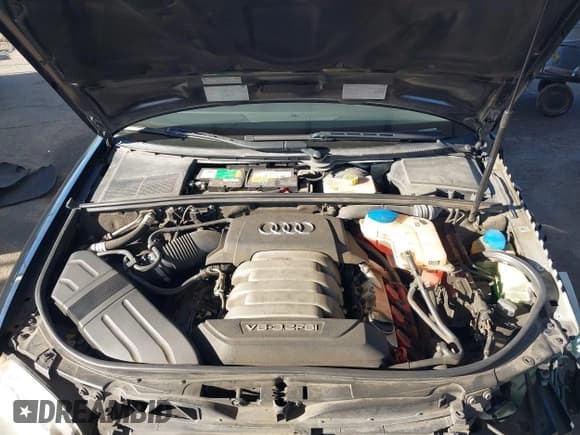 ✅ 2008 Audi A4 • VIN: WAUAH78E38A159815 • Lot: 41743870. Listed on IAAI with 132,415 mi. Free auction sales archive from the USA and detailed vehicle history report at DreamBid. Image 10.