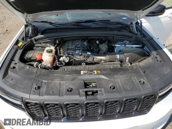 ✅ 2024 Jeep Grand Cherokee Laredo X • VIN: 1C4RJGAG4RC258302 • Lot: 81143325. Wystawiony na Copart z przebiegiem Nie podano. Bezpłatny archiwum sprzedaży aukcyjnych z USA i szczegółowy raport historii pojazdu na DreamBid. Zdjęcie 12.