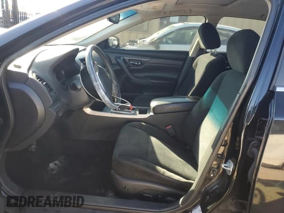 ✅ 2015 Nissan Altima SV • VIN: 1N4AL3AP6FC589951 • Lot: 94904815. Wystawiony na Copart z przebiegiem 188 140 mil. Bezpłatny archiwum sprzedaży aukcyjnych z USA i szczegółowy raport historii pojazdu na DreamBid. Zdjęcie 7.