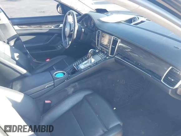 ✅ 2012 Porsche Panamera S • VIN: WP0AB2A77CL062200 • Lot: 43789189. Listed on IAAI with 96,900 mi. Free auction sales archive from the USA and detailed vehicle history report at DreamBid. Image 5.