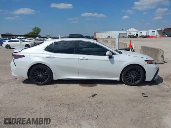 2021 Toyota Camry XSE with VIN 4T1K61AK9MU614293, listed as a IAAI auction lot 43340666 with 91,816 mi miles and . Bid and sale history available at DreamBid. Image 13.