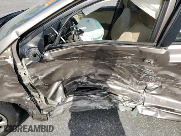 ✅ 2013 Hyundai Accent GLS • VIN: KMHCT4AE0DU454586 • Lot: 71868465. Listed on Copart with Not provided. Free auction sales archive from the USA and detailed vehicle history report at DreamBid. Image 7.