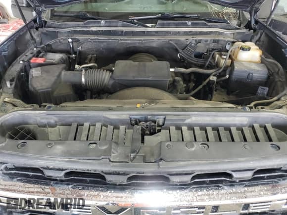 ✅ 2020 Chevrolet Silverado 2500HD LT • VIN: 1GC4YNE75LF337181 • Лот: 90464955. Опубликован ранее на Copart с пробегом 125 350 миль. Бесплатный доступ к архиву аукционных продаж из США и подробный отчёт об истории автомобиля на DreamBid. Изображение 11.