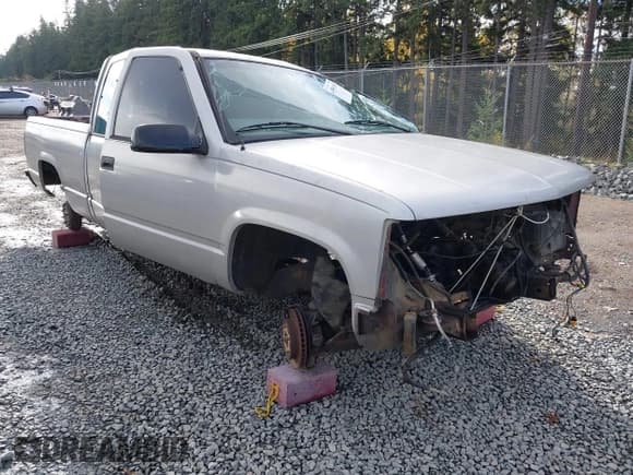 ✅ 1997 Chevrolet Silverado 1500 • VIN: 2GCEK19R5V1211794 • Lot: 43594101. Wystawiony na IAAI z przebiegiem 228 738 mil. Bezpłatny archiwum sprzedaży aukcyjnych z USA i szczegółowy raport historii pojazdu na DreamBid. Zdjęcie 1.