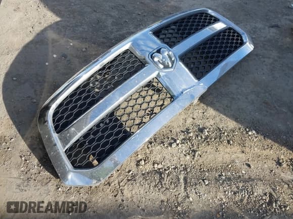 ✅ 2017 Ram 1500 Tradesman • VIN: 3C6JR6DGXHG687006 • Лот: 43852198. Опубликован ранее на IAAI с пробегом 220 456 миль. Бесплатный доступ к архиву аукционных продаж из США и подробный отчёт об истории автомобиля на DreamBid. Изображение 12.