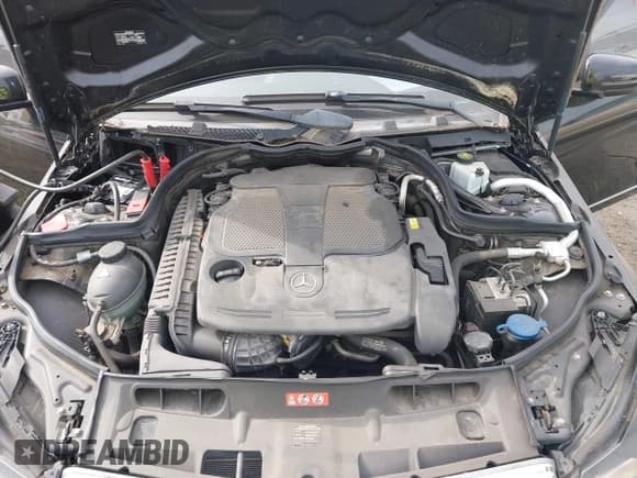 ✅ 2013 Mercedes-Benz C 300 Sport • VIN: WDDGF8AB4DR276989 • Lot: 43176906. Listed on IAAI with 88,042 mi. Free auction sales archive from the USA and detailed vehicle history report at DreamBid. Image 10.