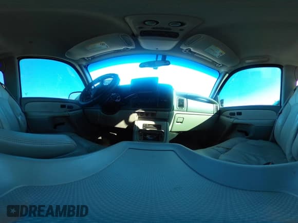 ✅ 2001 Chevrolet Suburban LT • VIN: 3GNGK26U91G242031 • Lot: 43443727. Listed on IAAI with Not provided. Free auction sales archive from the USA and detailed vehicle history report at DreamBid. Image 19.